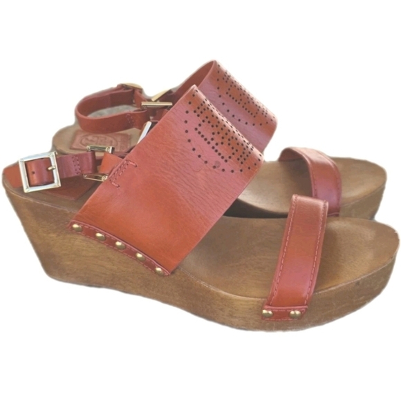 Tory Burch Shoes - Tory Burch Womens Orange Gold  Leather Wooden Wedge Sandals Size 9 Boho TN Vols